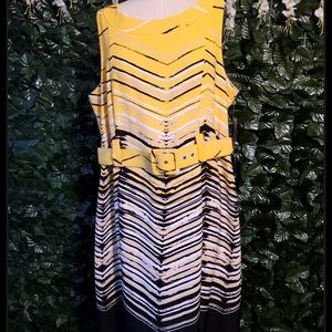 ILE New York Yellow Multi-colored Stretch With Belt Size 16W